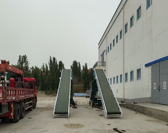 雙翼式輸送機(jī)